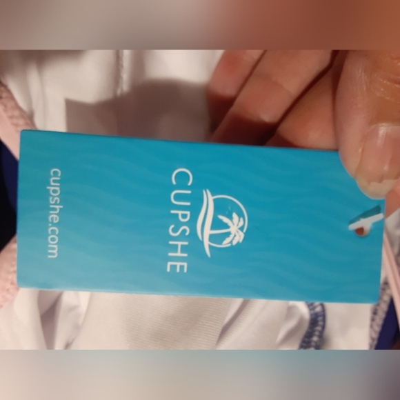 Cupshe NWT Ladies Swimsuit One Piece Multicolor Size Small Pink Purple Blue - Picture 6 of 8